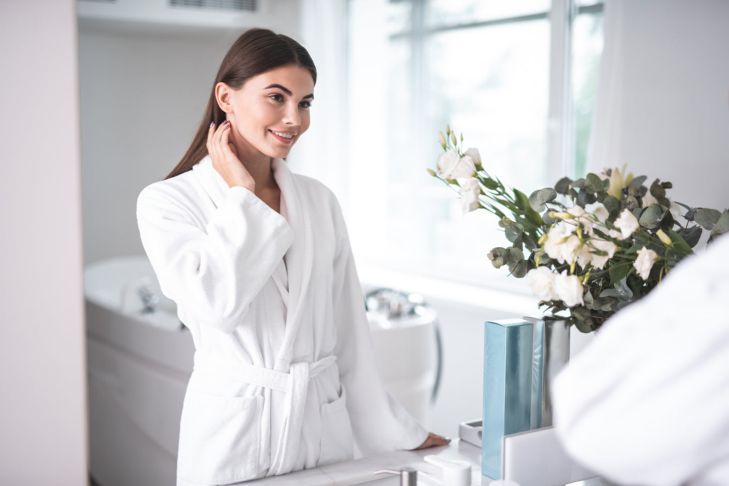 HOTEL HOODED BATHROBE