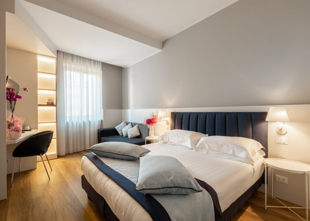 HOTEL LA ROVERE, ACCOGLIENZA ROMANA