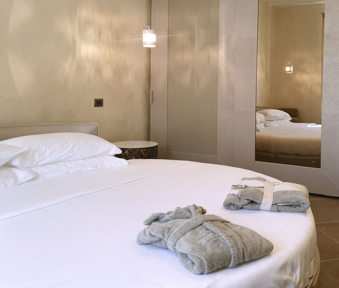 FARO DI PUNTA FENAIO, SOGNO SOSPESO SUL TIRRENO