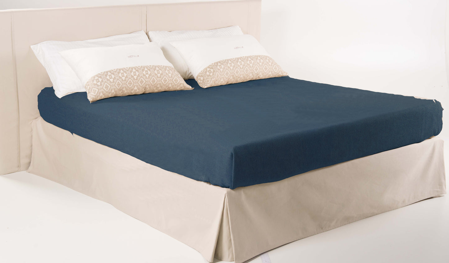 SIN ARTE DE COLCHA DE HIERRO. PALMA DORADA