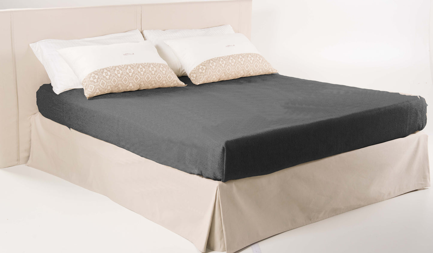 SIN ARTE DE COLCHA DE HIERRO. PALMA DORADA