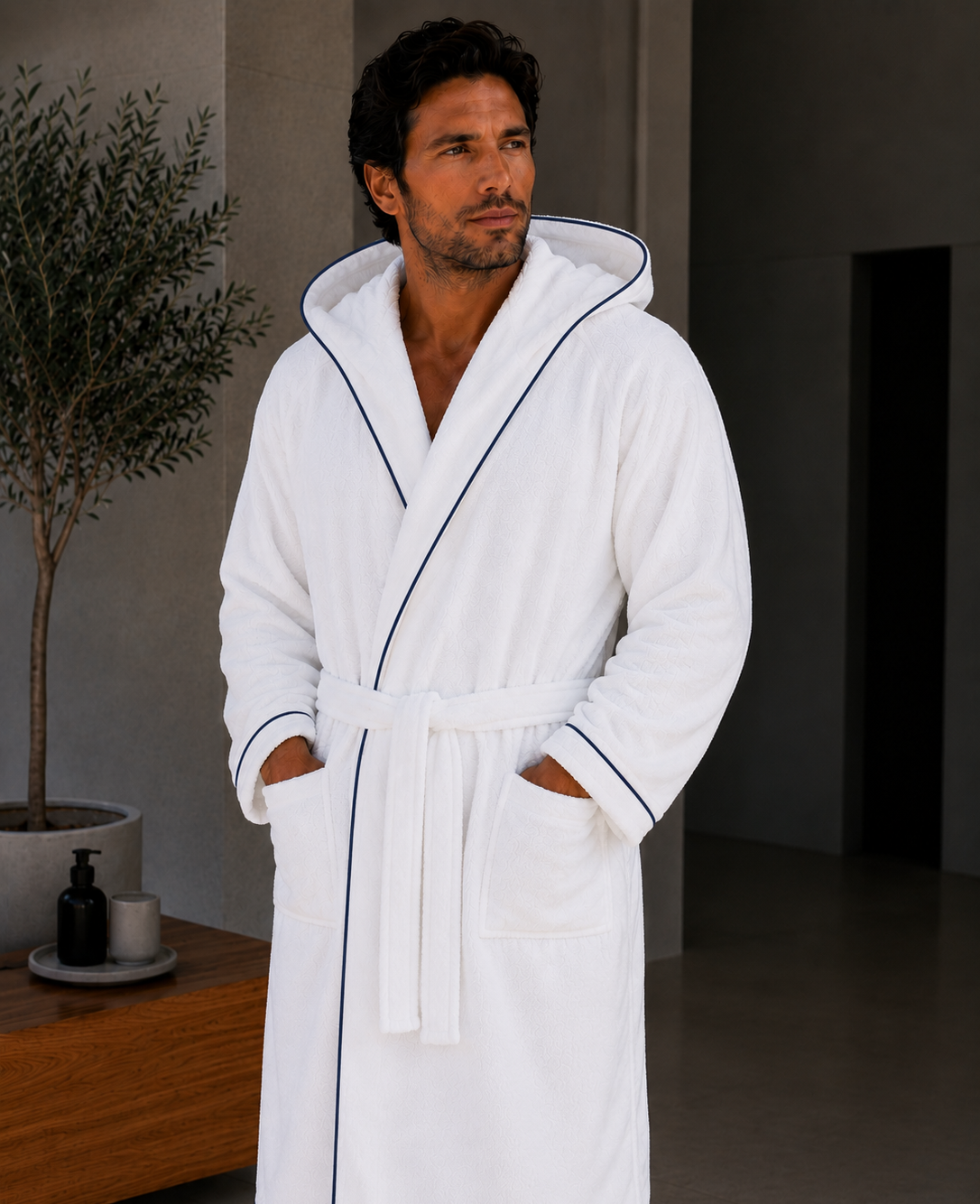 HOTEL HOODED BATHROBE