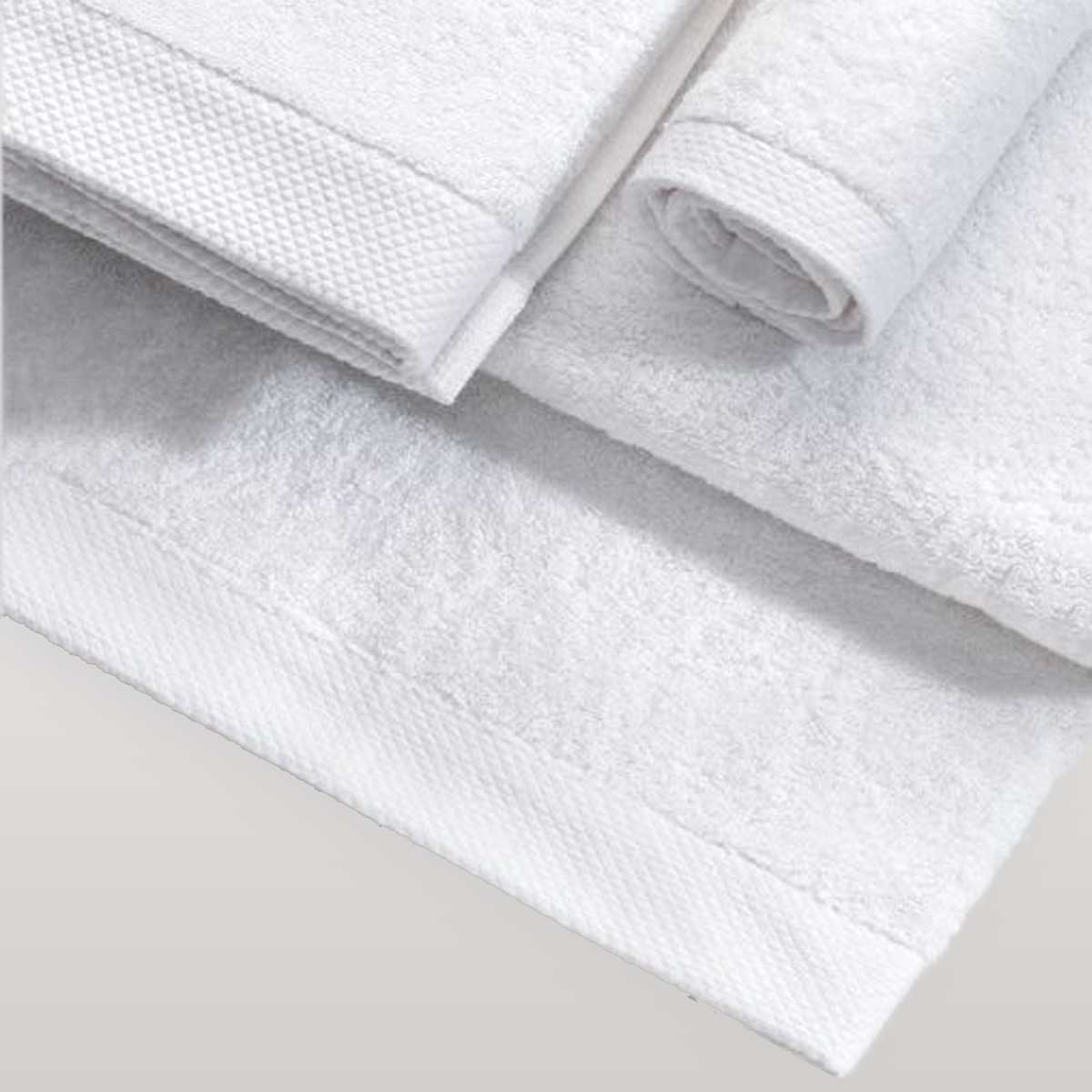 set-asciugamani-morbidi-di-cotone-bianco-ritorto-peronalizzabili-per-hotel-beb